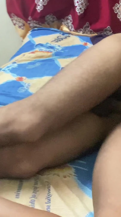 Seksi horney bavbhi odada sevgilisiyle sert amcığı sikiyor | Klip 2