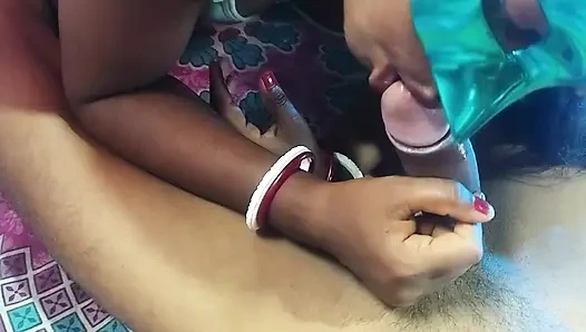 Mamoni bhabi ultimet ateşli romantizm ve odada seks yakın çekim
