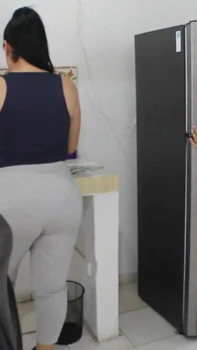 Azgın ve sürtük üvey kardeşim melanie ile lezbiyen fuck - İspanyolca porno | Klip 3