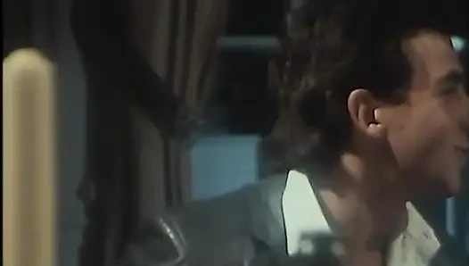 İyi şık, iyi tarz, ama... Sürtükler!! (1983)