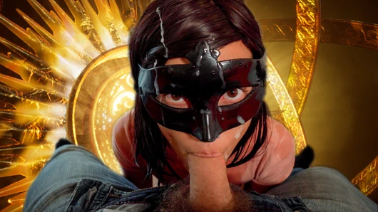 O var izlerken o çişini içiyor