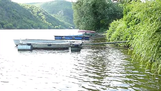 Çilli kızıl saçlı meme tanrıçası