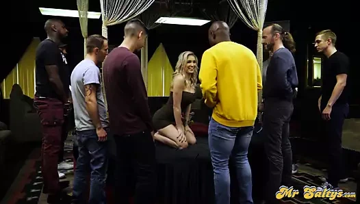 Salty'nin bugün boğucu çalışması, Kenzie.