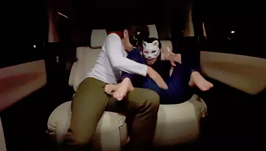 Evli kadın ev değiştirmeden önce Creampie araba seks alır