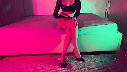 Kocasıyla misyoner pozisyonunda nazik bir şekilde