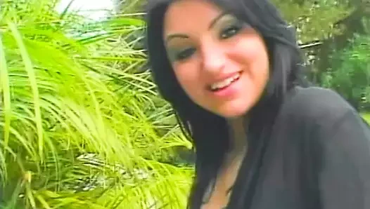 Yüz sonra onu esmer göt kırlangıçlar uzun düzgün vücutlu horoz