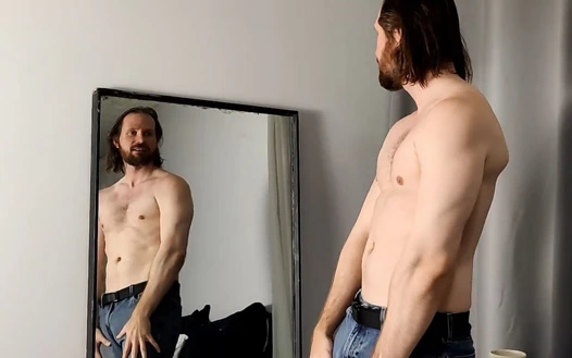 Arkadaş seksi adonis vücuduna dönüşüyor / imrenilen biseksüel dönüşüm