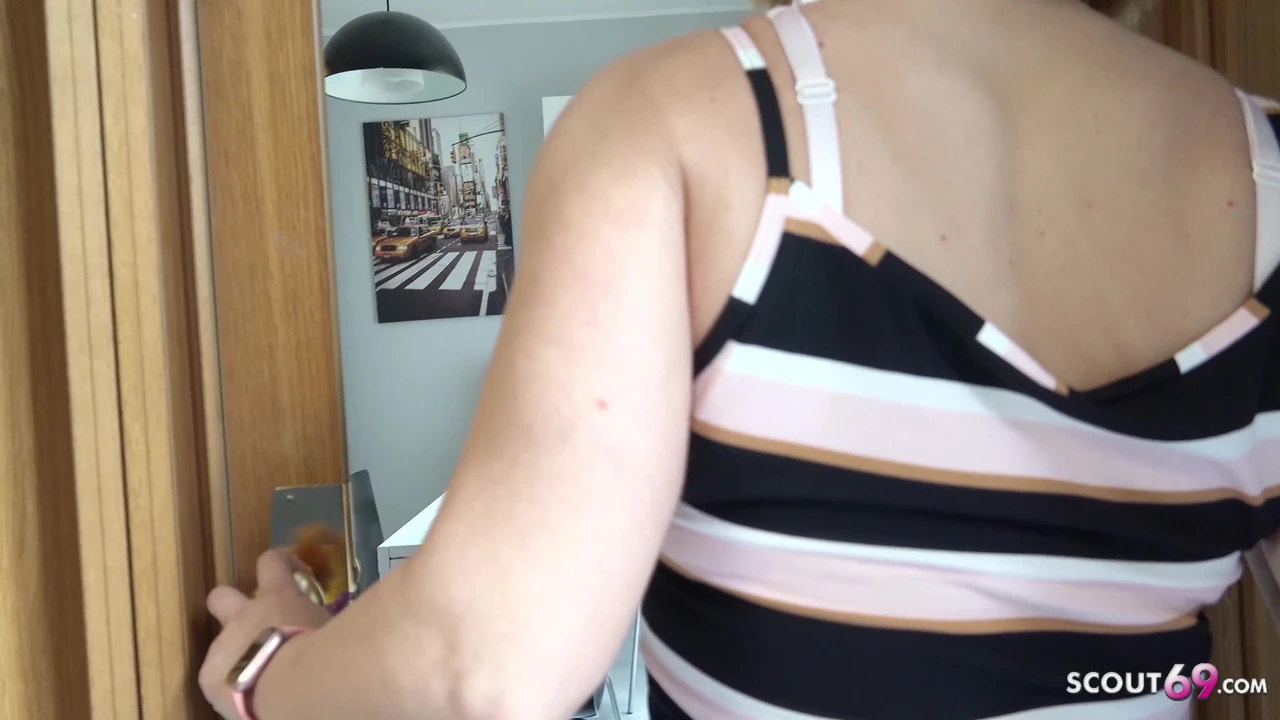 Lớn tits bước đi mẹ mary bắt bước đi con trai thủ dâm và kết thúc anh ta