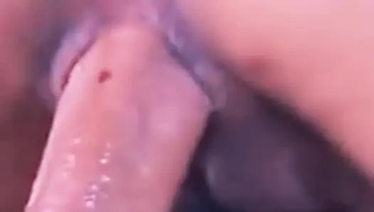 Büyük indirmenin tamamını alana kadar kesintisiz zıplıyor.