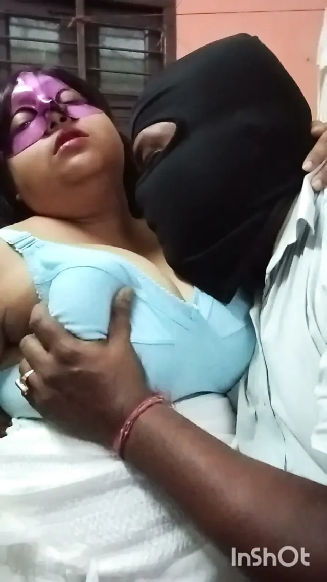 Bibi ke pitpiche nakrani ke sath