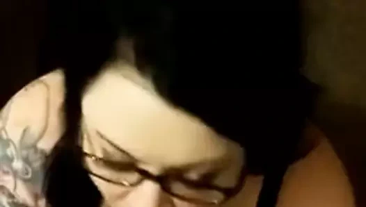 oral seks boşalmak üzerinde gözlük