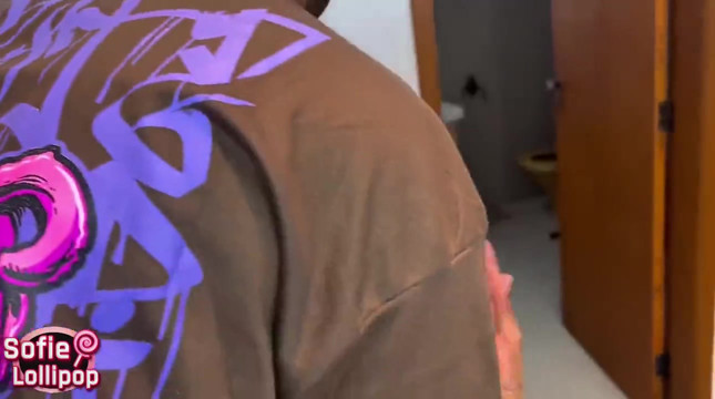I Let My Friend's Boyfriend Fuck My Ass and Cum in My Mouth While She Put on Makeup