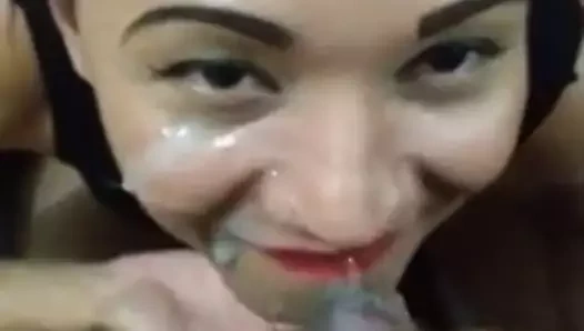 levando muita porra na cara