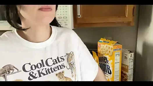 Tanrıça bağlı yüce dev