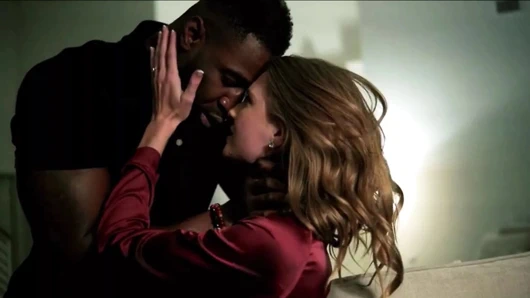 Pbf kasası: ashley lane proneboneed alır