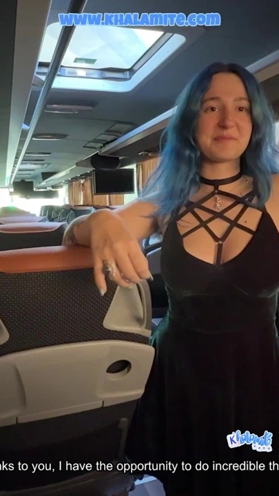 Becerilerimi bir aboneye kanıtıyorum - bakış açısı otobüsünde bir aboneyle sikişiyorum