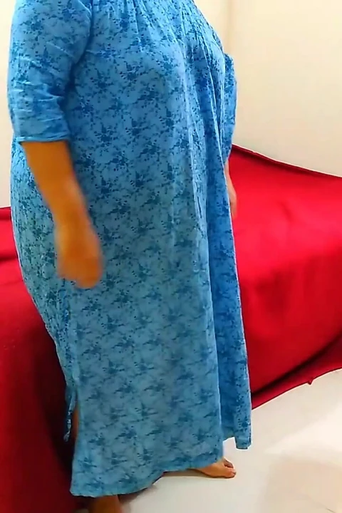 Filistinli ateşli orta yaşlı seksi teyze komşu adam tarafından sikiliyor, büyük göt... uge göğüsler 55 yaşındaki iri güzel teyze bölüm-2