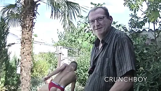 2311 Nick halka açık parkta Viktor Rom tarafından sikiliyor