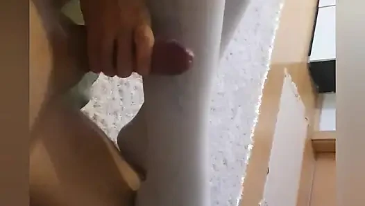 Kalça çoraplı anne rahatlıyor