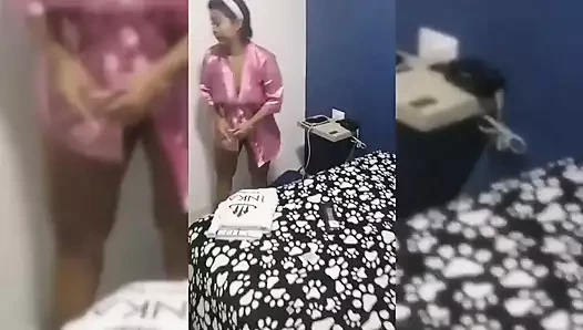 Hepimizin bu orta yaşlı seksi kadına ihtiyacı var! (Hafife alındığımda böyle oluyor) Herkes gittikten sonra m'nizi siktim