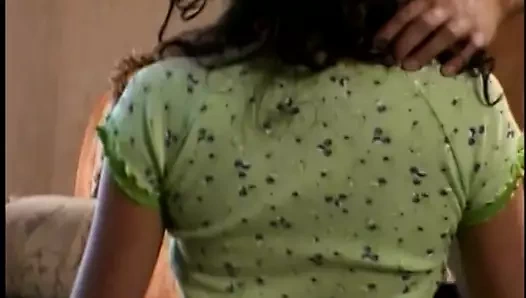 Sıcak genç ile güzel memeler alır bir sert horoz yukarı ona sıkı ıslak kutu