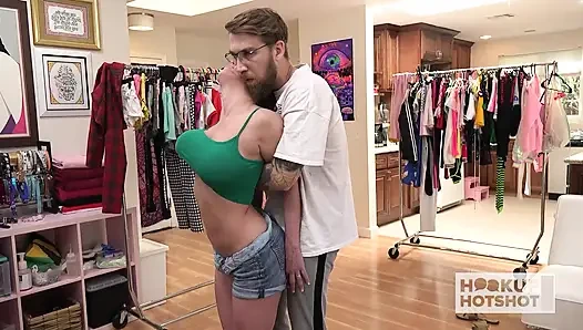 Bts - sarışın dee williams bryan gozzling tarafından sikilmeyi seviyor!