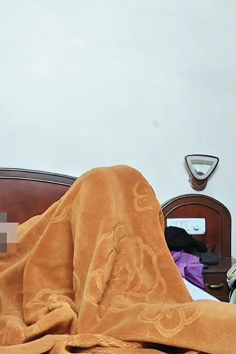 Hintli desi orta yaşlı seksi kadın kız arkadaş olarak otele gidiyor, gerçek Hintli üvey anne güzel götlü tombul kadın 1