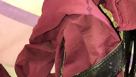 Cum atış benim karım külotlu çorap ve ayakkabı