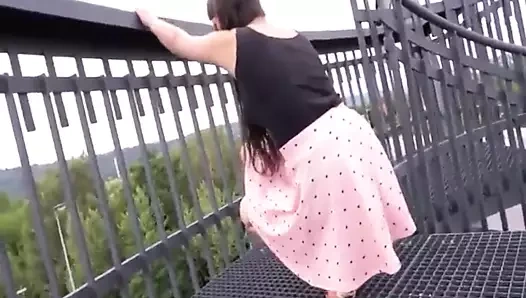 halka açık işemek