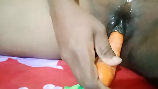 Teyze kendi kendine seks yapmaktan zevk alıyor - çok ateşli ve seksi teyze