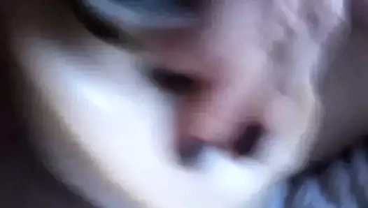 Büyük bir yapay penis ile kendimi lanet