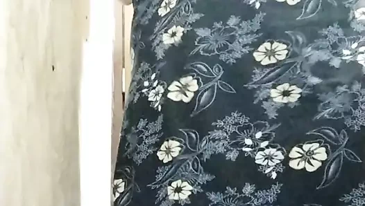 Aapni bhen riya thakur ko nangi karke video banvaya aur köknar liye tam maje liye