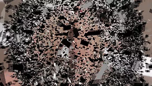 Genç kız sigarayı azdırıyor ve tükürüyor