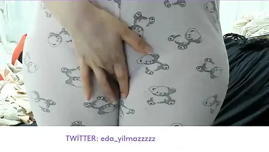 CAMELTOE- PİJAMAYLA MASTURBASYON- KABARMIŞ AM- ŞİŞMİŞ AM- TURK PORNO