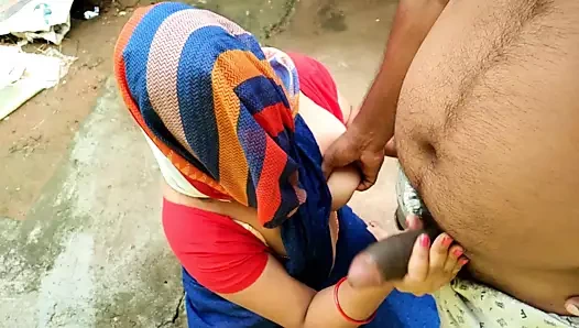 Büyük göt üvey açık becerdin farm backyard boşalmak üzerinde göğüsler