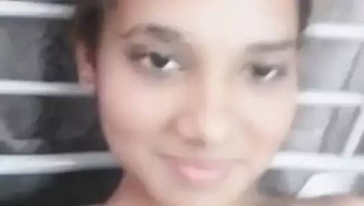 Desi kız parmak, insta kimliği = jannatansari526