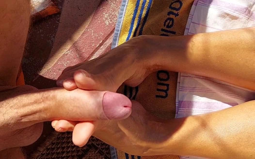 Selena'nın açık havada poz ve vücuda tapma