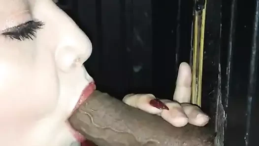 Rae lynn emme horoz içinden bir zafer deliği