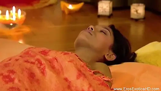 Bir kıza nasıl dokunacaklarını biliyor