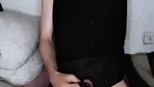 Evde yalnız kaldığımda çok yaramaz oluyorum.