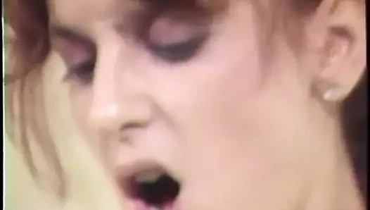 Biseksüel adam berbat üzerinde bir büyük horoz iken kız onun dick sürme