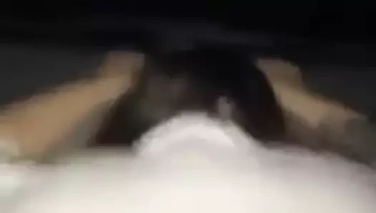 Yabancı kız arkadaşım bilmeden boşalıyor