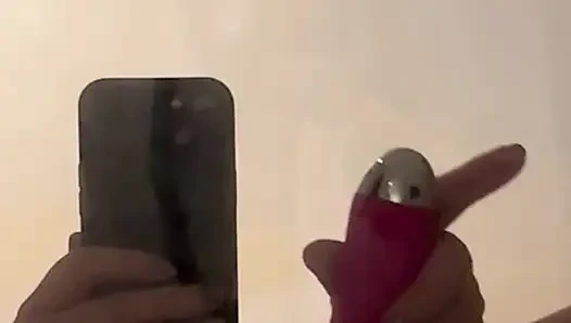 Küçük Pembe Dildo Ile Amcık Oyunu