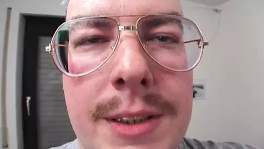 iyi görünümlü alman hatun pov içinde bir yüklü horoz hoş olur