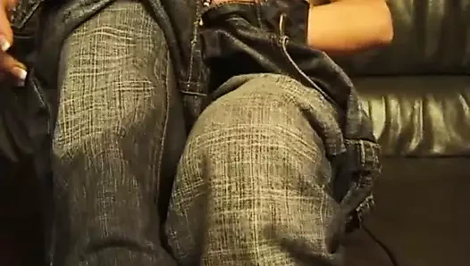 Güzel kız Veronika'nın ilk seçmeleri - bugün tıraşlı amına seks oyuncağıyla mastürbasyon yapan bir porno yıldızı