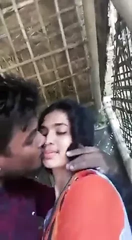 Desi mms sıcak öpücük bihar kız