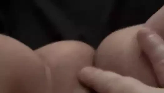 Miss69peach kendi kendine oyun