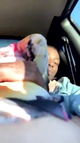 Cojiendo en el carro