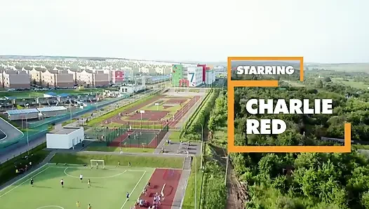 Itspov - döle aç üniversiteli fahişeler Charlie Red ve Victoria Pure iki kadın bir erkek üçlü grup seks yapıyor