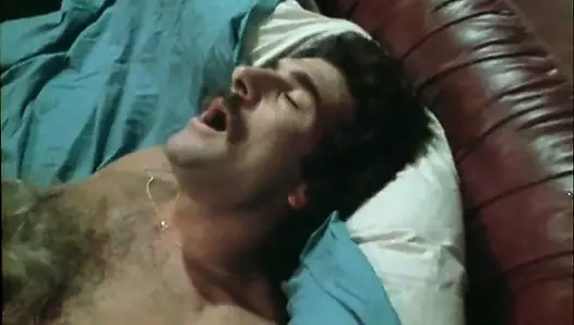 Moana pozzi ancora calore'da - bölüm 6